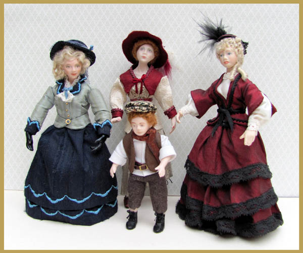 Dressed Dolls 