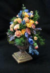 Roma Urn